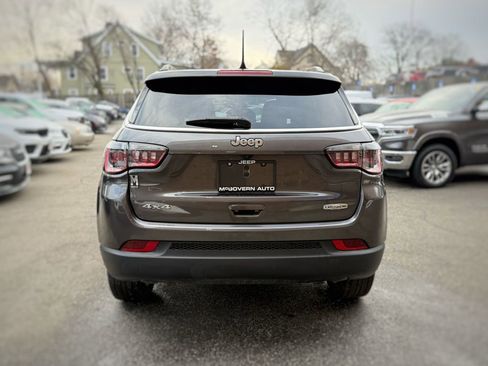 Used 2023 Jeep Compass Latitude image 12