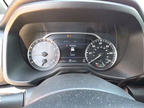 Used 2023 Nissan Titan SV w/ SV Convenience Package image 16