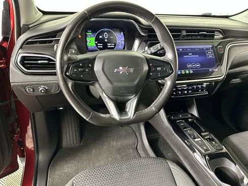 Used 2022 Chevrolet Bolt EUV LT w/ Comfort Package image 57