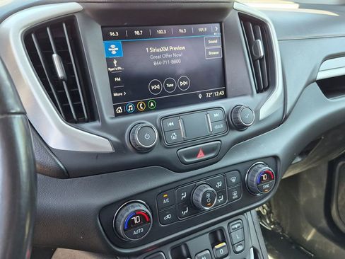Used 2019 GMC Terrain SLE w/ Driver Convenience Package FWD image 20