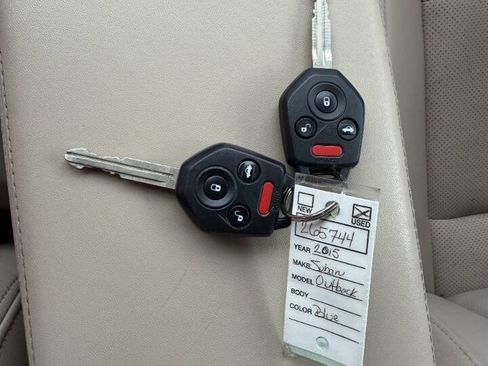 Used 2015 Subaru Outback 2.5i Limited AWD/4WD image 26