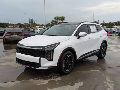 New 2026 Kia Sportage EX w/ EX Panorama Roof Package FWD image 4