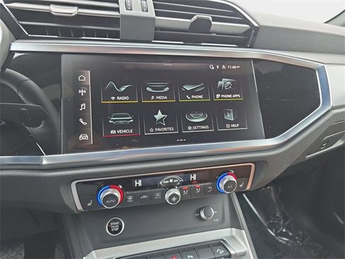 Used 2025 Audi Q3 2.0T Premium w/ Convenience Package image 25