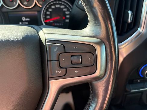 Used 2022 Chevrolet Silverado 1500 LT Trail Boss AWD/4WD image 12