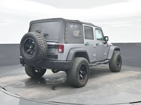 Used 2018 Jeep Wrangler Unlimited Sport S AWD/4WD image 6