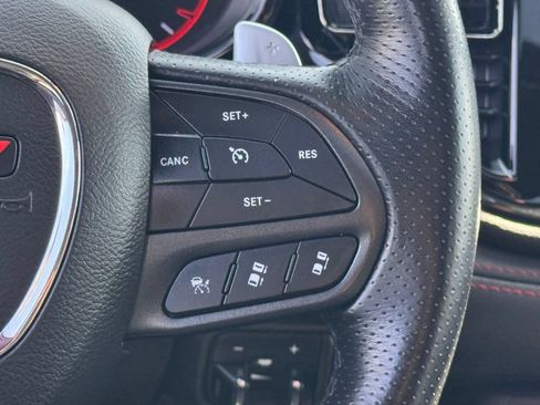 Used 2024 Dodge Durango GT RWD image 17
