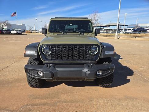 Used 2025 Jeep Wrangler Willys image 6