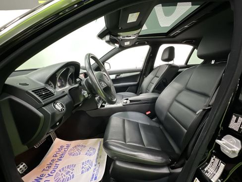 Used 2009 Mercedes-Benz C 300 Sport image 17