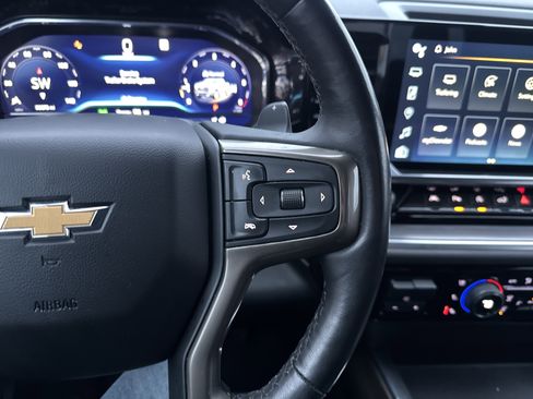 Used 2023 Chevrolet Silverado 1500 High Country w/ Z71 Off-Road Package image 19