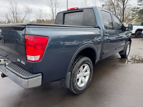 Used 2014 Nissan Titan SV image 11
