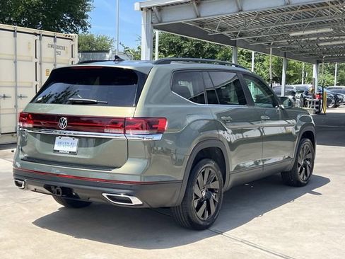 New 2026 Volkswagen Atlas SE FWD image 9