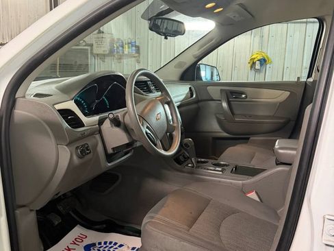 Used 2017 Chevrolet Traverse LS AWD/4WD image 7