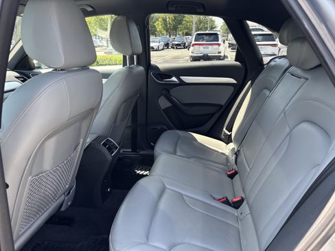Used 2018 Audi Q3 2.0T Premium Plus FWD image 19