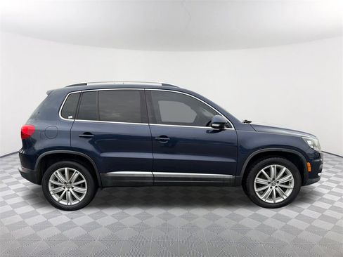 Used 2016 Volkswagen Tiguan SE image 4