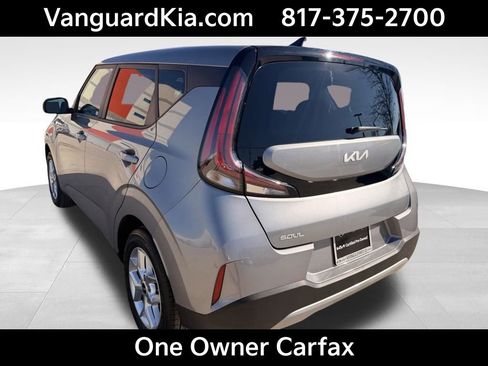 Certified 2025 Kia Soul LX image 2