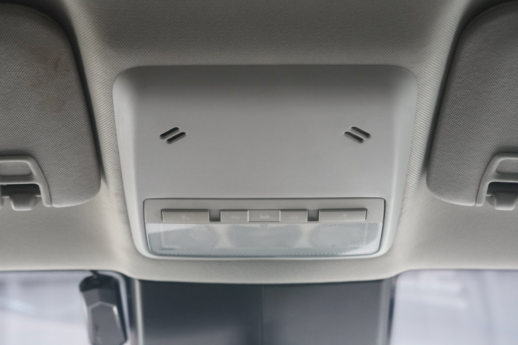 Used 2019 Buick Encore Preferred AWD/4WD image 23