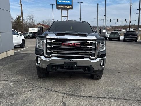 Used 2021 GMC Sierra 2500 SLE w/ SLE Value Package; image 2