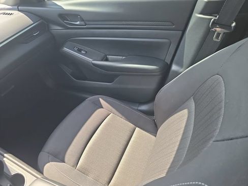 Certified 2025 Nissan Altima 2.5 S FWD image 15