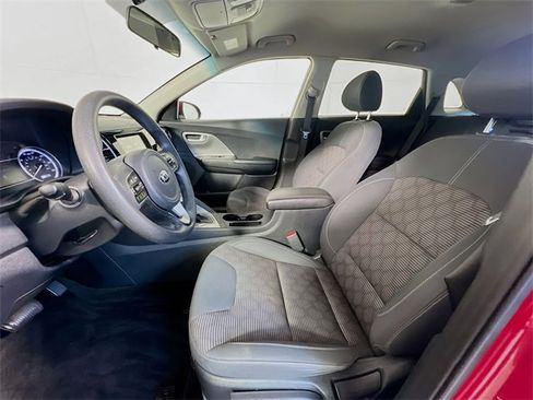 Used 2018 Kia Niro LX image 19