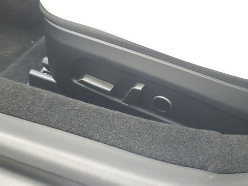 Used 2025 Tesla Model 3 Long Range RWD image 22