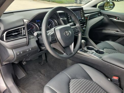 Used 2024 Toyota Camry SE FWD image 14