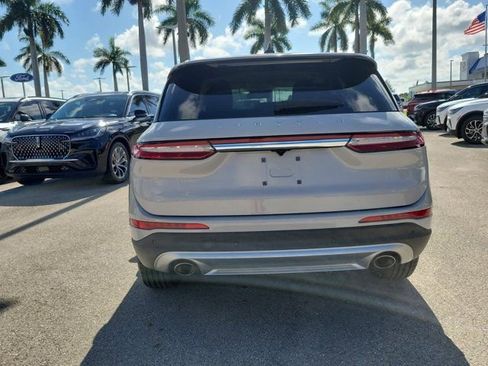 Certified 2022 Lincoln Corsair FWD image 5