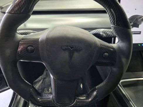 Used 2021 Tesla Model Y Long Range AWD/4WD image 15