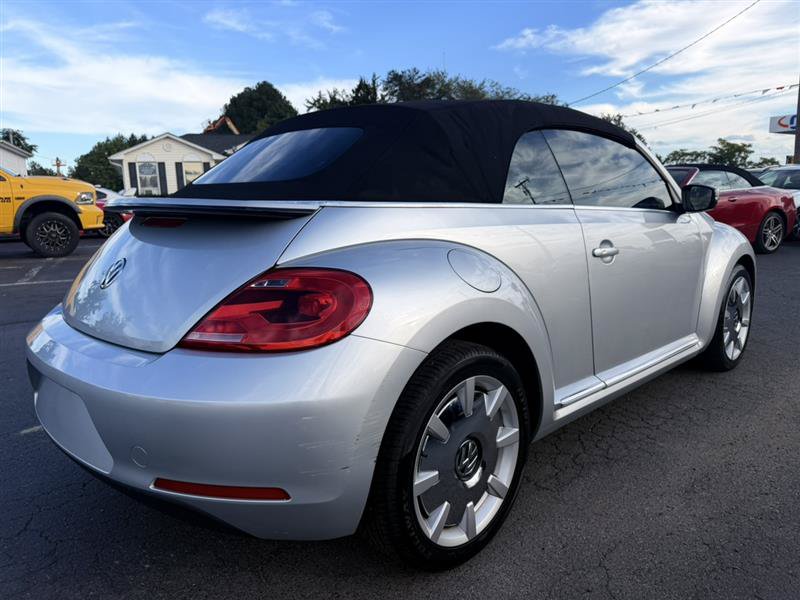 Used 2013 Volkswagen Beetle 2.5 FWD image 10