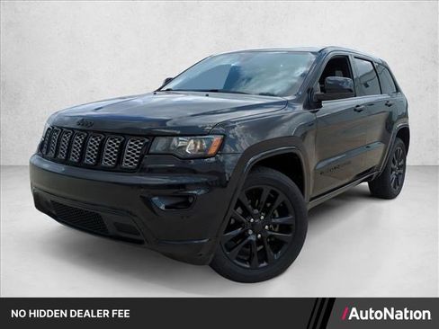 Used 2018 Jeep Grand Cherokee Altitude AWD/4WD image 1