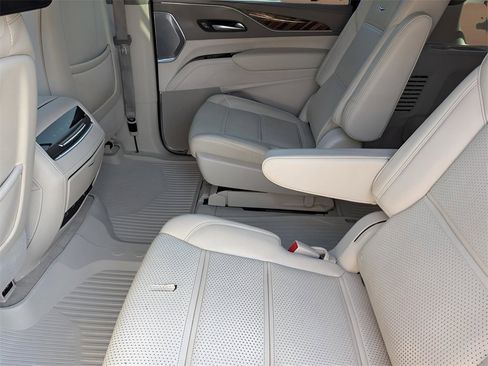 Certified 2023 Cadillac Escalade ESV Sport Platinum w/ LPO, ONYX Package image 22