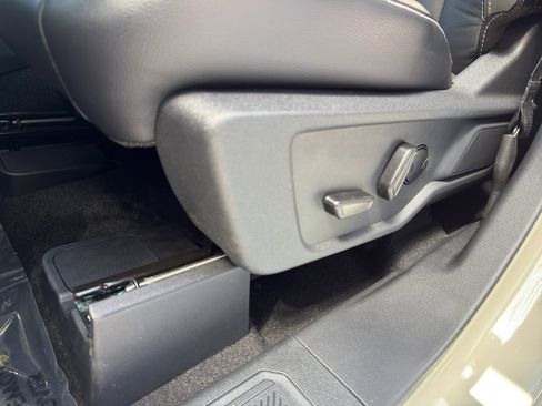 New 2026 Ford Bronco Outer Banks AWD/4WD image 18