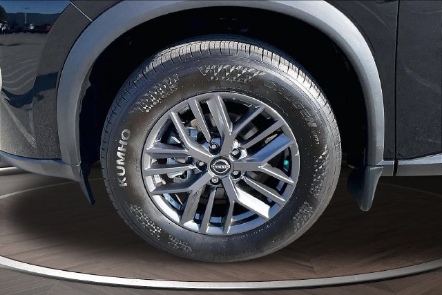 Certified 2026 Nissan Rogue S AWD/4WD image 9