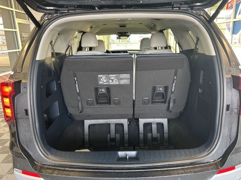 New 2026 Kia Carnival EX FWD image 10