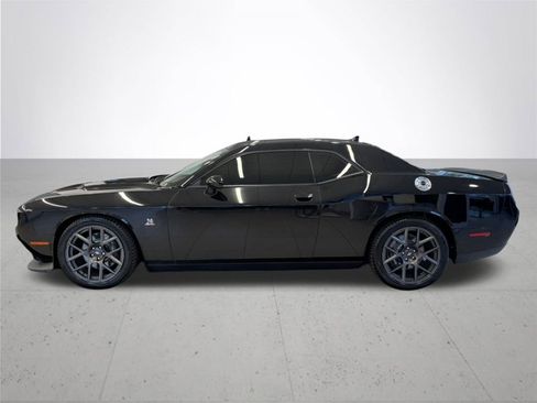 Used 2018 Dodge Challenger R/T Scat Pack w/ Driver Convenience Group image 11