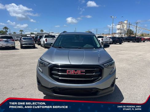 Used 2021 GMC Terrain SLT w/ Elevation Edition FWD image 8