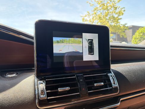 Used 2020 Lincoln Navigator Reserve w/ Luxury Package AWD/4WD image 36