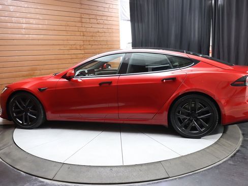 Used 2022 Tesla Model S AWD image 9