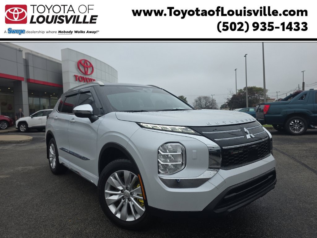Used 2025 Mitsubishi Outlander ES AWD/4WD image 1