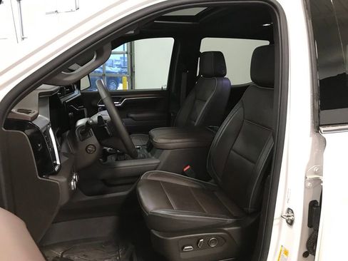 Used 2024 GMC Sierra 1500 Denali w/ Denali Reserve Package image 9