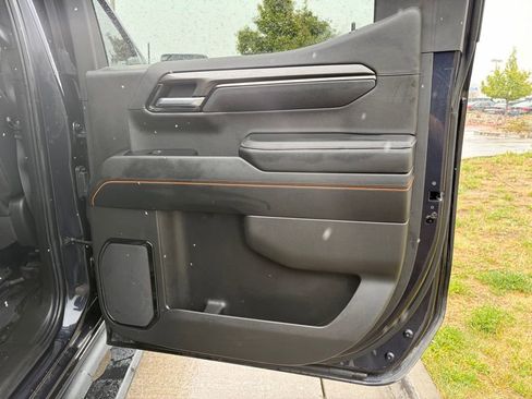 Used 2025 GMC Sierra 1500 AT4 AWD/4WD image 22