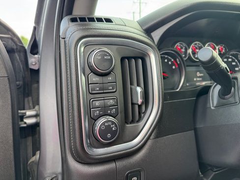 Used 2020 Chevrolet Silverado 1500 RST AWD/4WD image 30