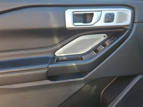 Certified 2020 Ford Explorer ST w/ ST Street Pack image 14