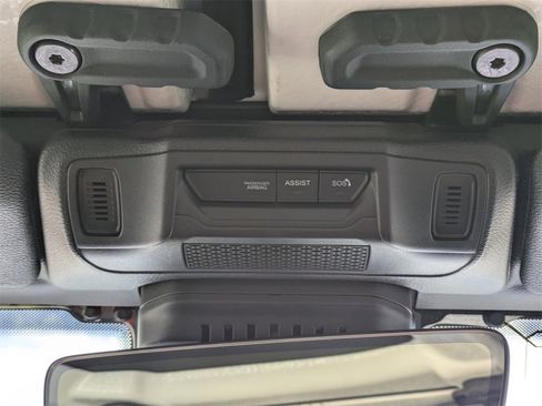 Used 2024 Jeep Wrangler Rubicon image 27