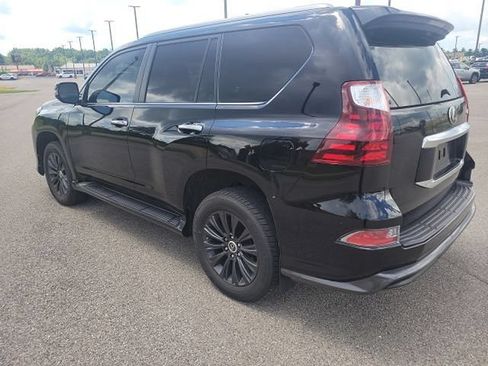 Used 2022 Lexus GX 460 Premium w/ Accessory Package AWD/4WD image 5