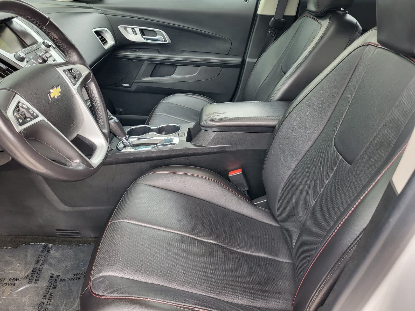 Used 2017 Chevrolet Equinox Premier w/ Enhanced Convenience Package AWD/4WD image 27
