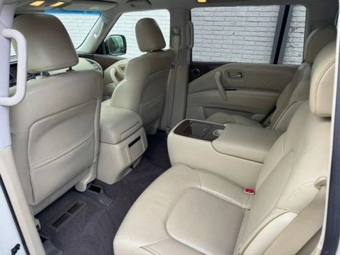 Used 2017 INFINITI QX80 2WD w/ Driver Assistance Package image 17