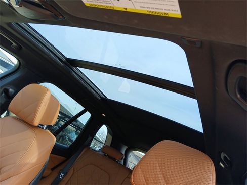 Used 2024 BMW X5 sDrive40i w/ M Sport Package image 12