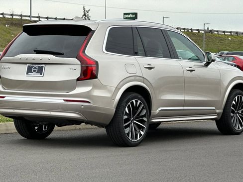 New 2026 Volvo XC90 T8 Plus w/ Protection Package Premier image 3