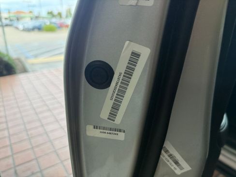 Used 2025 Nissan Rogue SV image 31