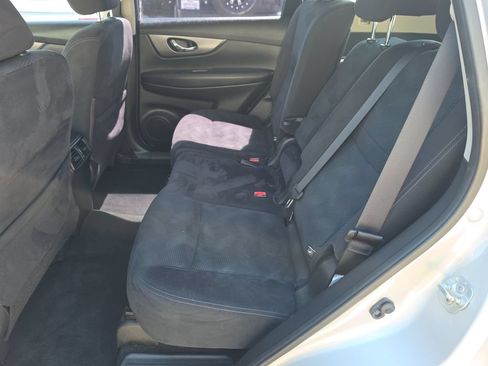 Used 2016 Nissan Rogue S AWD/4WD image 23